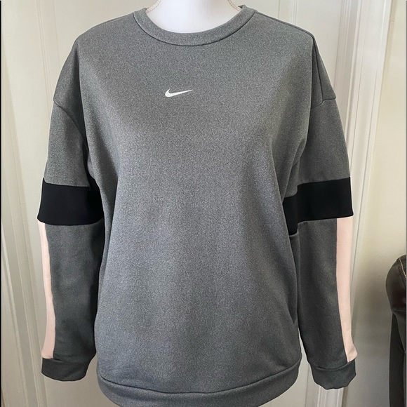 Nike Tops - Nike Sweatshirt. Size L